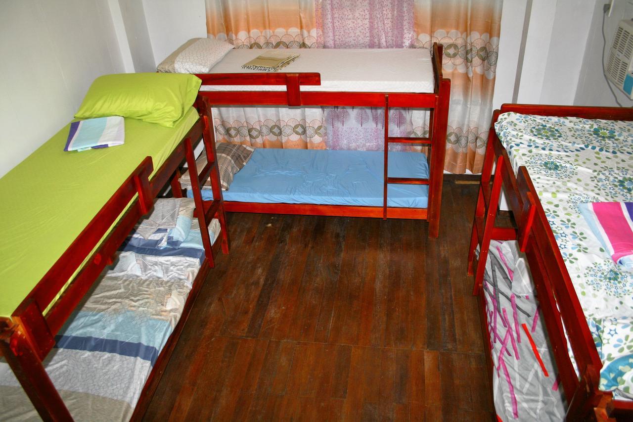 8Th Street Guesthouse Cebu Exterior photo
